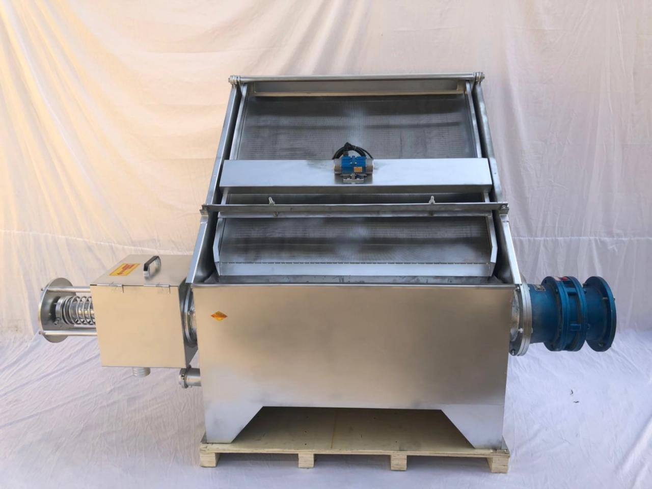 水泡糞斜篩式固液分離機